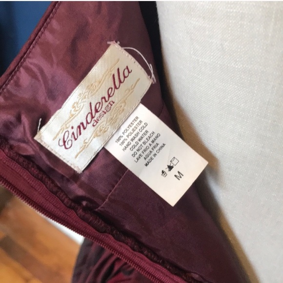 Red Dress - Picture 6 of 12